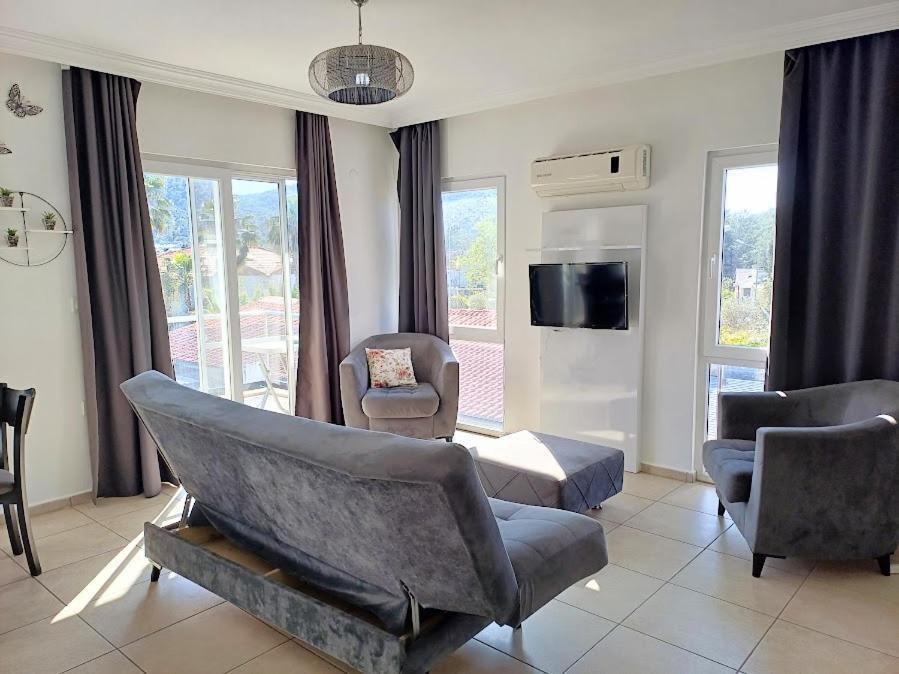 Paddys Apartments, Hisarönü *