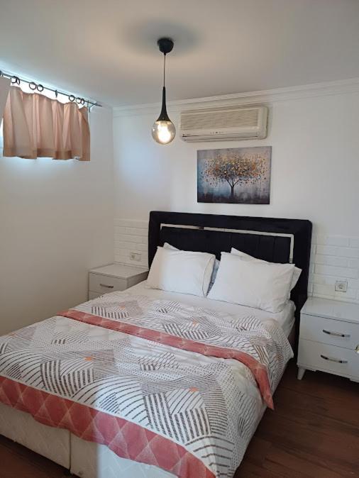Апартаменти Paddys Apartments, Hisaroenue