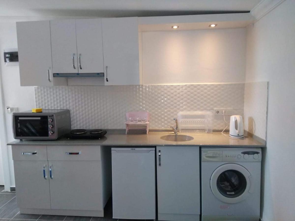 Апартаменти Paddys Apartments, Hisaroenue *